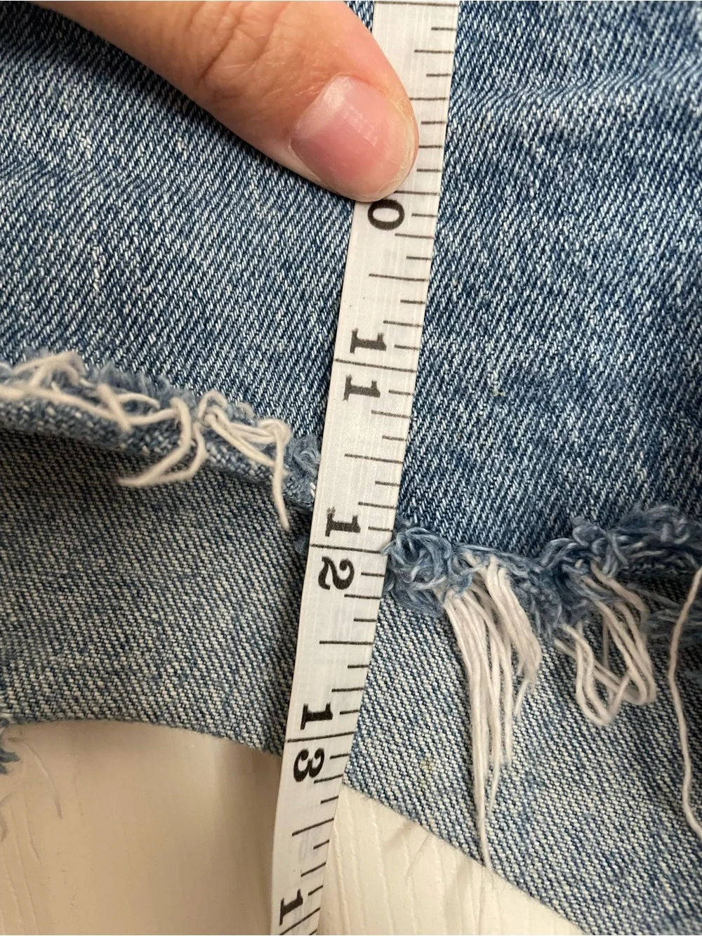 Abercrombie & Fitch Women’s size 24/00 Medium Blue High Waisted Denim Shorts